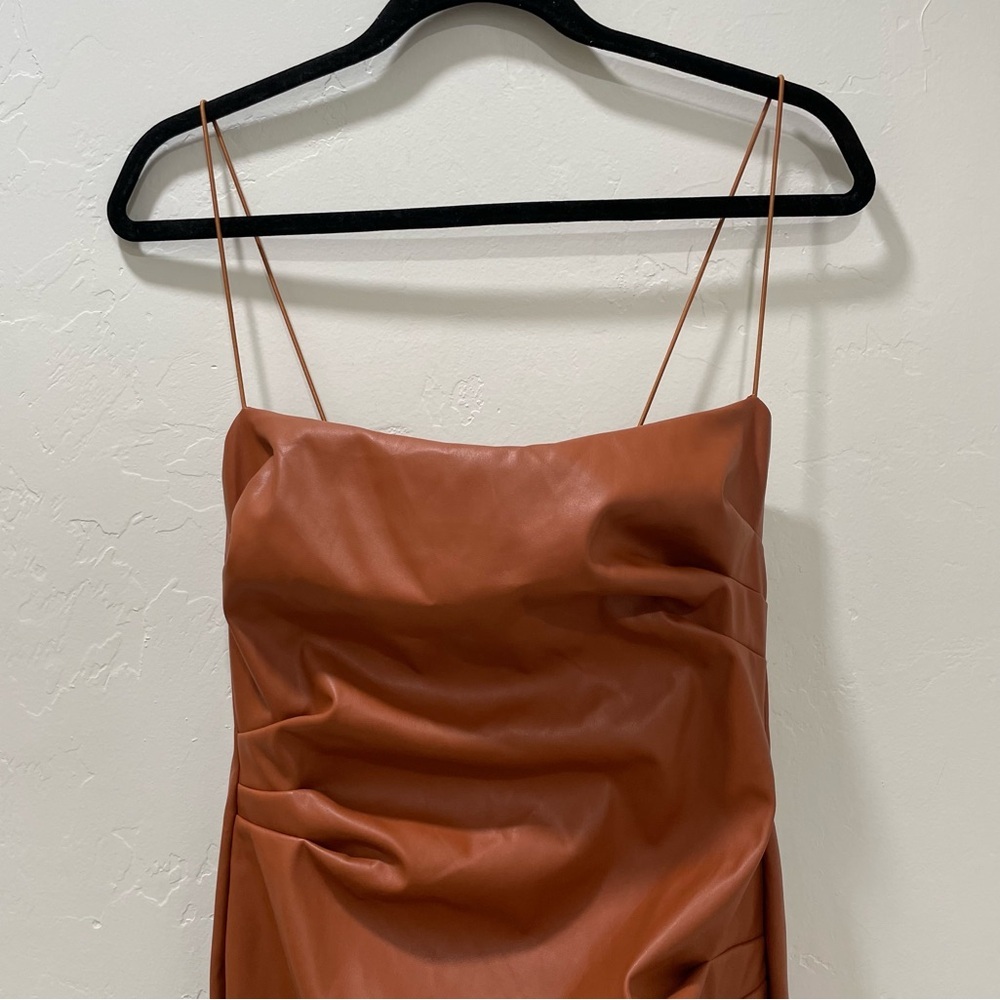 NWT Nookie Posse x Revolve Women 8 Large Midi Dress Faux Leather Brown Tan Flaw - Picture 3 of 16